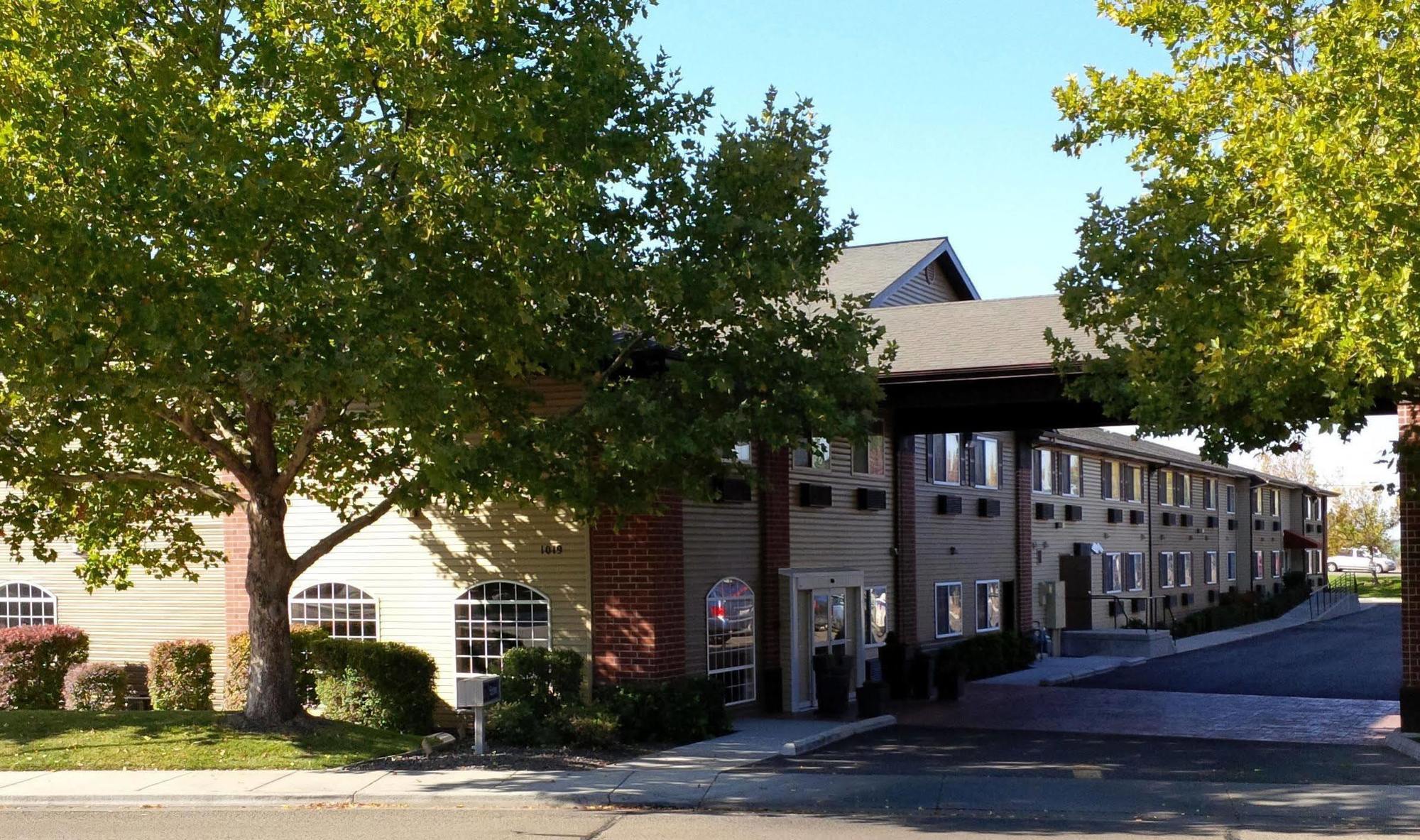 Best Western Plus Meridian Hotel Exterior photo